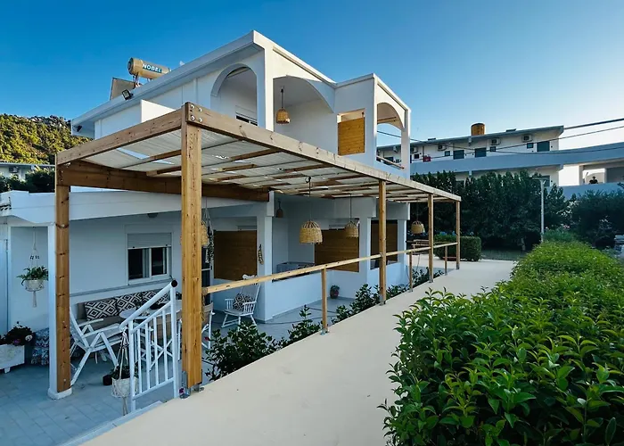 Angelos Studios 3-4 In Faliraki Rhodes-Upper Floor